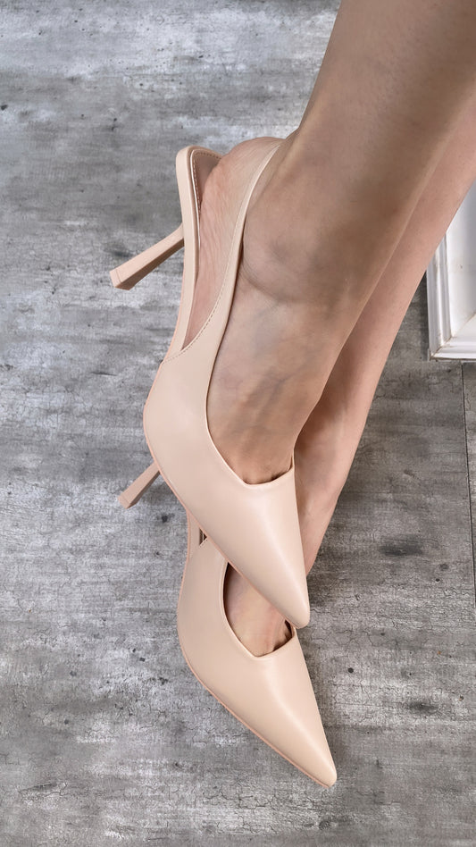 Ezrra Nude